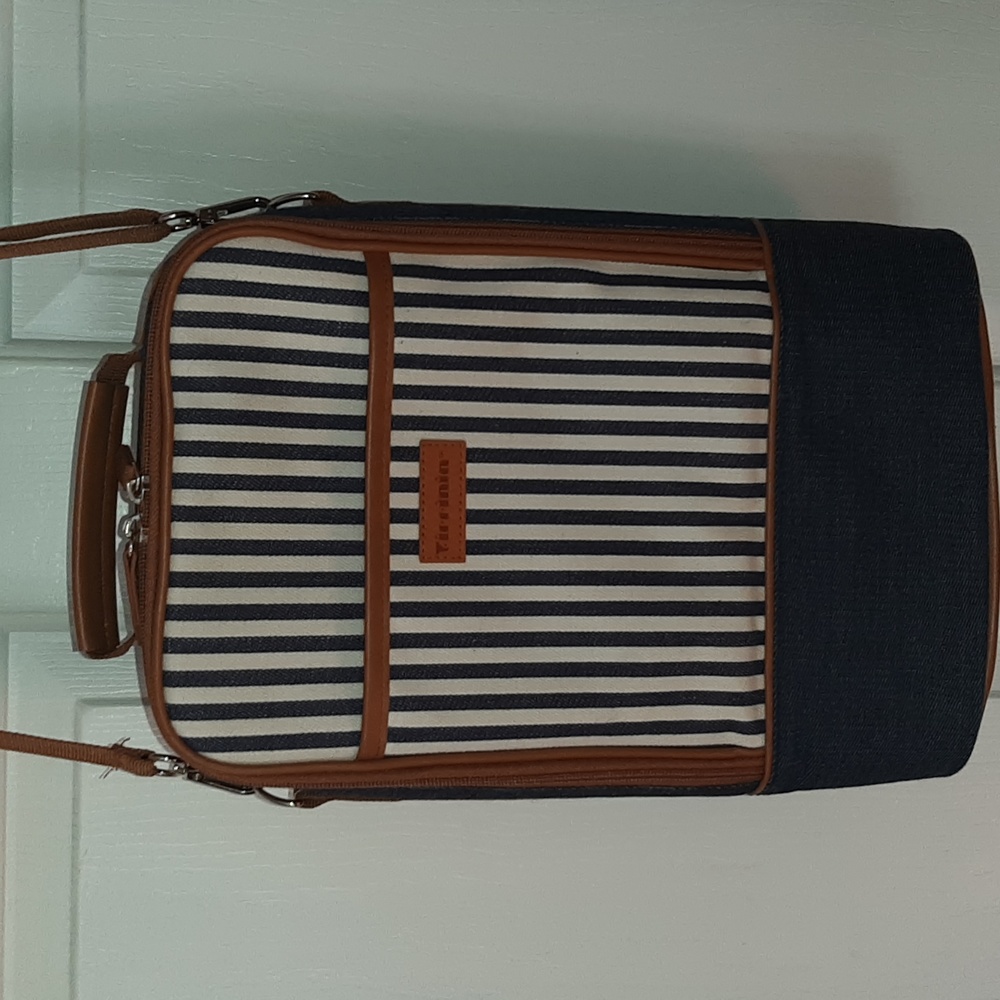 💞🍷Tirrinia Denim Wine Bag-🍷Insulated New without Tags🍾🍷